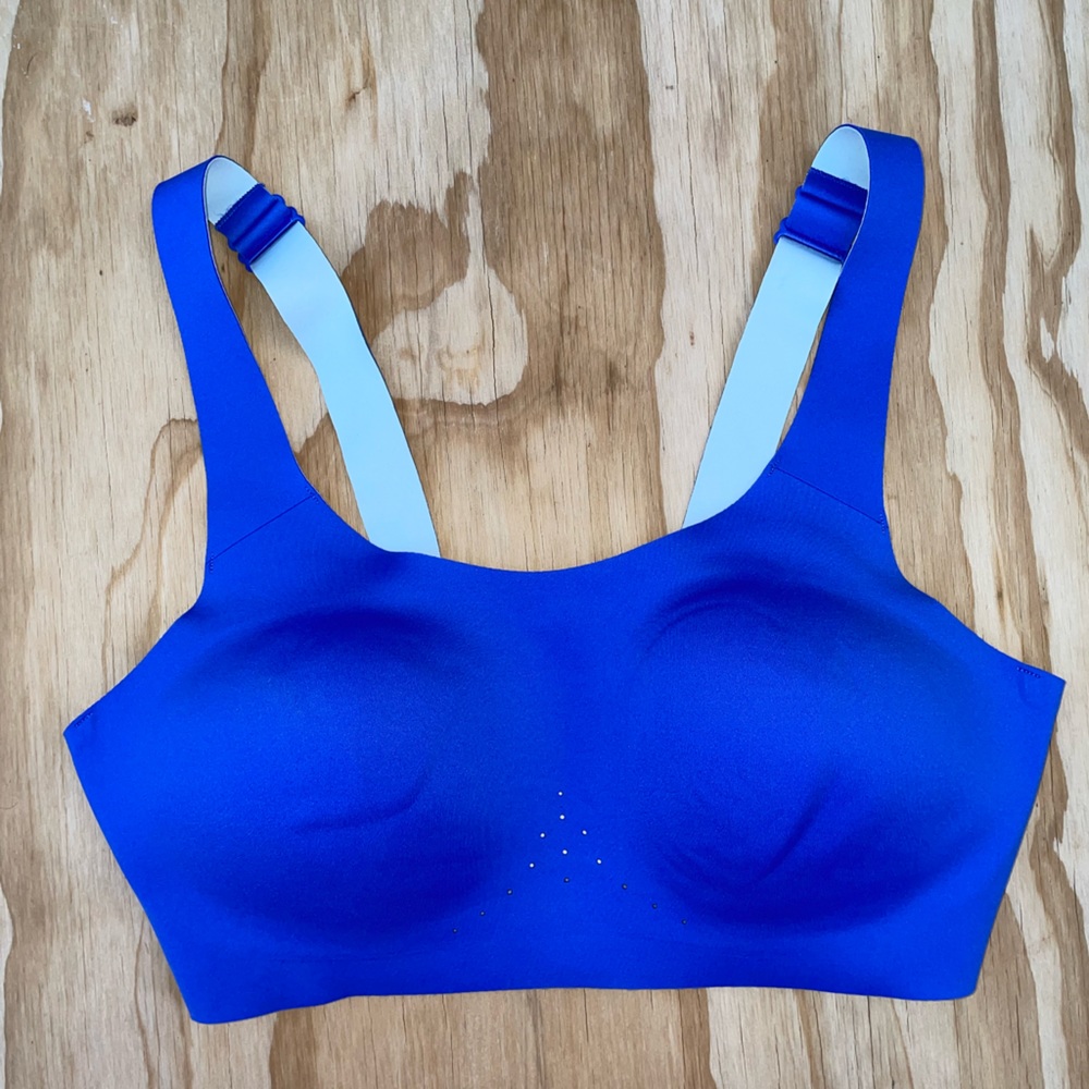 Brooks Sports Bra. Adjustable band and straps. Royal blue.